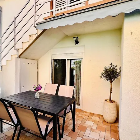 Beautiful In باكوشتاني